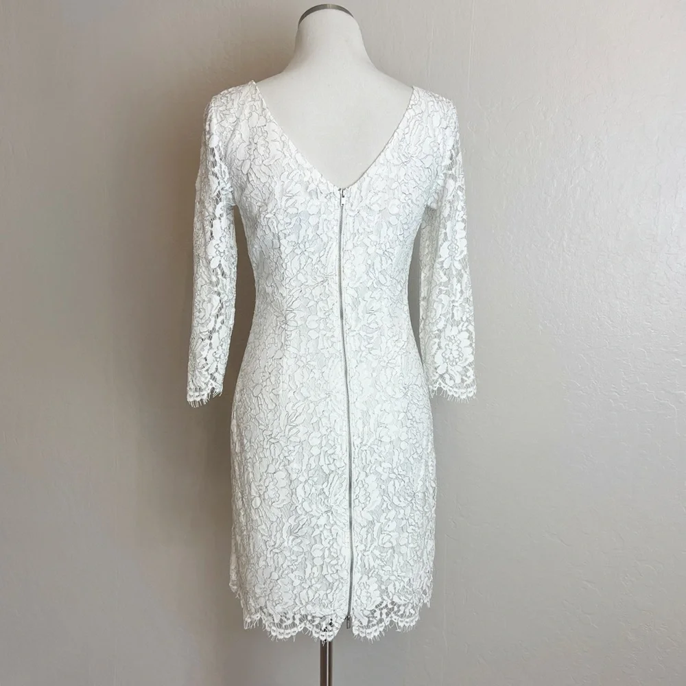 ✖️SOLD✖️•ADRIANNA PAPELL•White Formal Lace-Overlay Sheath Dress w/Metallic Sheen - Picture 3 of 15